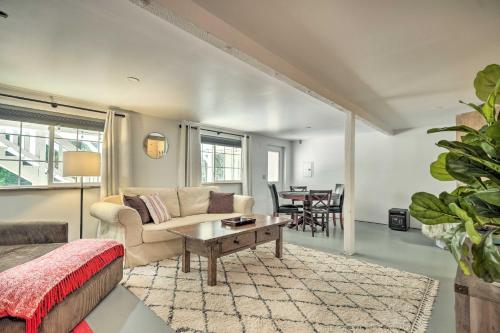 Strawberry Hill Cabin 5 Mi to Skiing and Lake in Pinecrest (CA)