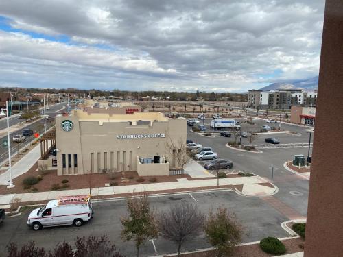 Holiday Inn Express & Suites Albuquerque Historic Old Town by IHG in Albuquerque, USA