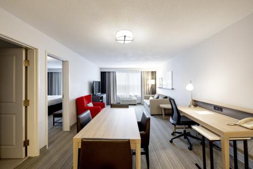 Country Inn & Suites by Radisson, Tinley Park, IL