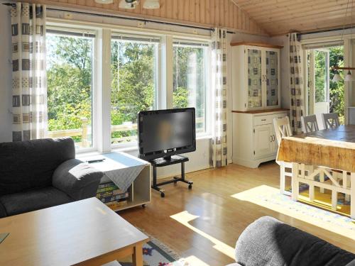 9 person holiday home in ASKER ARNA