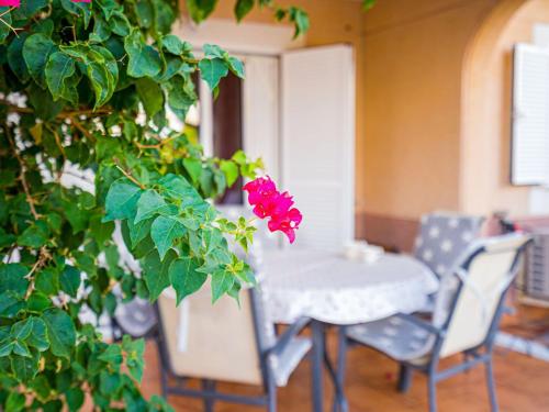 Majestic Bungalow in Orihuela with Sauna
