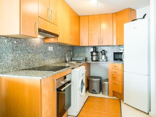 Pretty Holiday Home in Sant Josep de Sa Talaia near Sea - main image