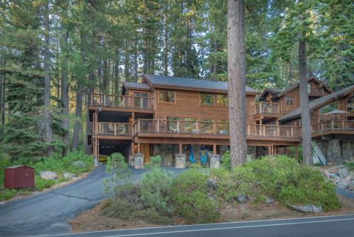 Dahlin's Landing by Tahoe Truckee Vacation Properties