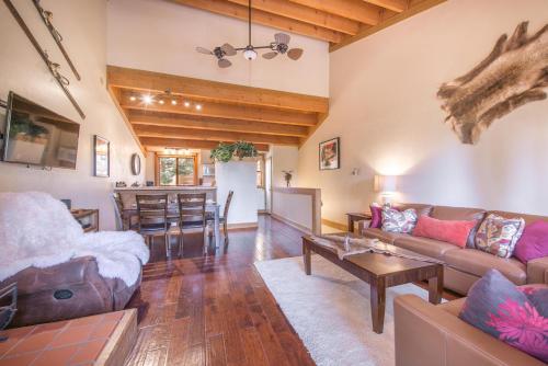Gold Bend #2 by Tahoe Truckee Vacation Properties - image 3