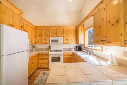 Niles by Tahoe Truckee Vacation Properties - image 6
