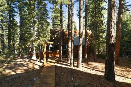 Deer Path by Tahoe Truckee Vacation Properties - image 5
