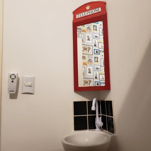 Twin Room with Shared Bathroom image 4