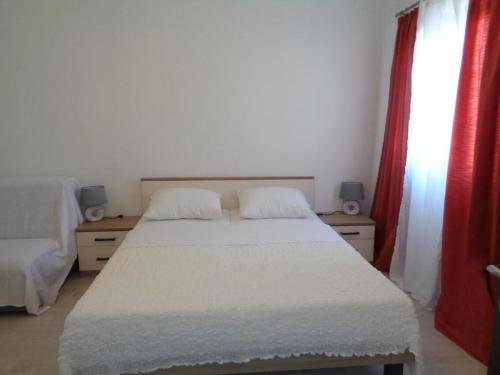 Apartments with a parking space Lopar Rab - 17103 - image 2