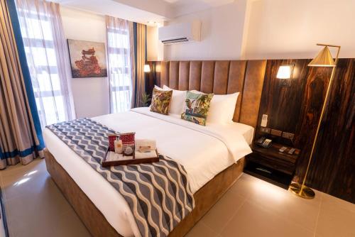 Luxury Room image 2