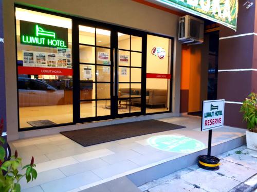 Exterior view, Lumut Hotel in Lumut