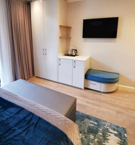 Book the Standard King Room Standard King Room