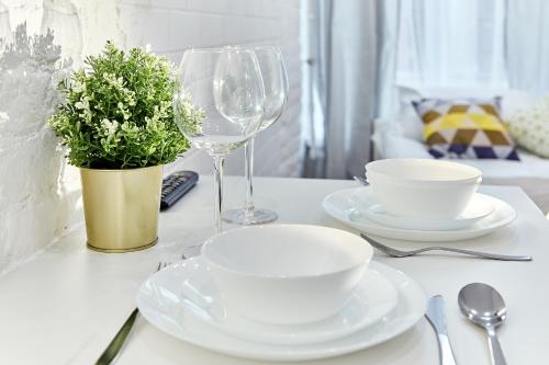 Takeroom Shpalernaya, 3 near Auróra cirkáló