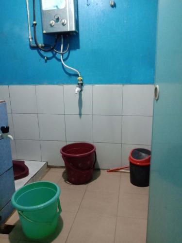 Bathroom, Pondok orange ciwidey near Situ Patenggang