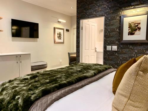 Alluvia Boutique Winery & Luxury Accommodation Room Type - Superior King Room