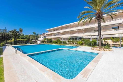  Summertime Cubelles para disfrutar tus vacaciones in Cubelles