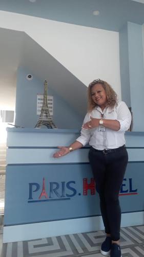 PARIS. HOTEL