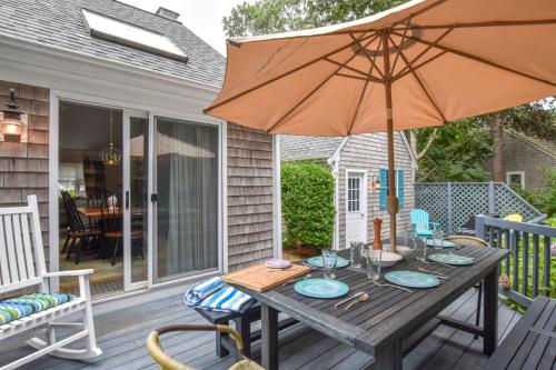 641 Walk to Nantucket Sound from Open Contemporary with Private Patio and Outdoor Shower - main image