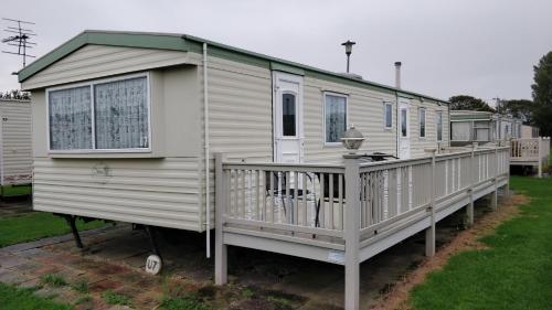 8 Berth on Northshore (The Cottage)