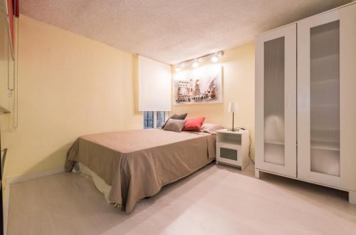 Two-Bedroom Apartment image 6