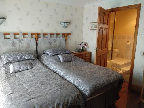 Hollingworth Lake Guest House Room Only Accommodation Room Type - Twin Room with Shower