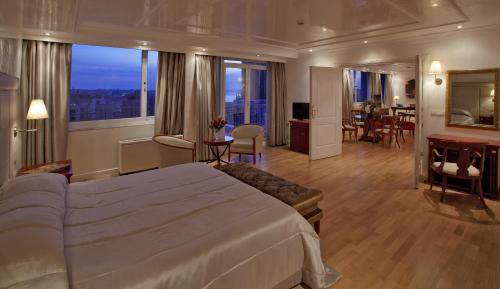 Piraeus Theoxenia Hotel