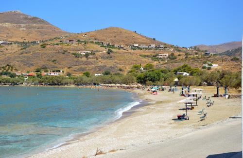 The charming Beach House, ideal for 4 to 5 people