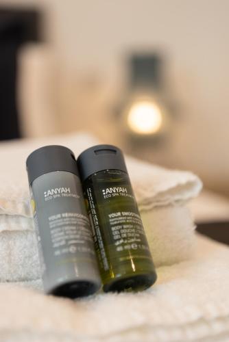 Book Today - Marina Boutique & Luxury Serviced Apartments Torquay  Opulent Living - image 2