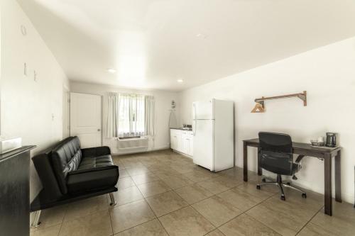 Everglades City Motel