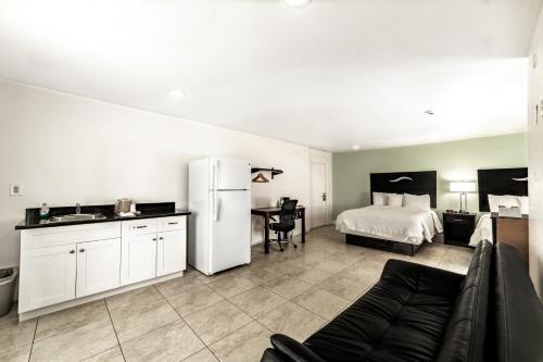 Everglades City Motel