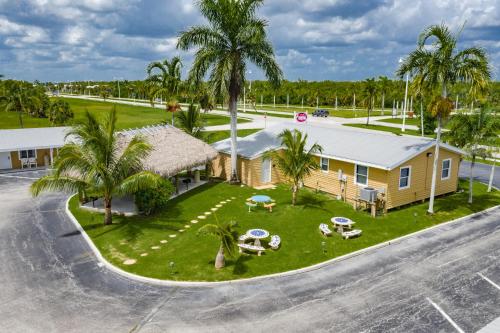 Exterior view, Everglades City Motel - Everglades Adventures Inn in Everglades City (FL)