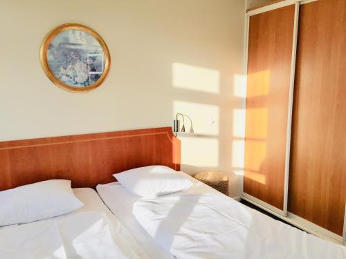 City Hotel Apartments - image 11