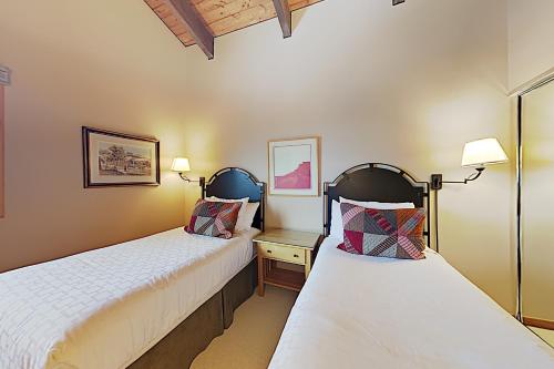 Timberline Condominiums 3 Bedroom Standard Unit D3A thumb 4