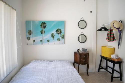 Stay Near Miami's Cultural Heart With Wifi Room Type - Deluxe Queen Room