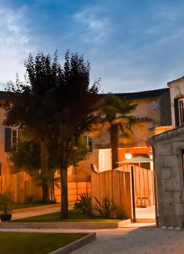 外部景觀, Domaine de l'Angélique - Loft avec SPA privatif - Marais poitevin entre Niort et La Rochelle (Domaine de l'Angelique - Loft avec SPA privatif - Marais poitevin entre Niort et La Rochelle) in 阿爾賽
