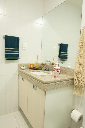 QUARTO EM CONDOMINIO DE LUXO NA BARRA DA TIJUCA