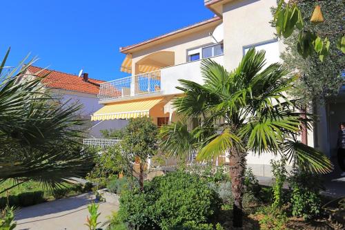 Apartments by the sea Seget Vranjica Trogir - 18487 - image 7