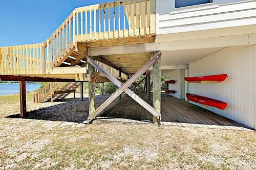 New Listing! Blue Heron East On Lagoon Duplex - image 7