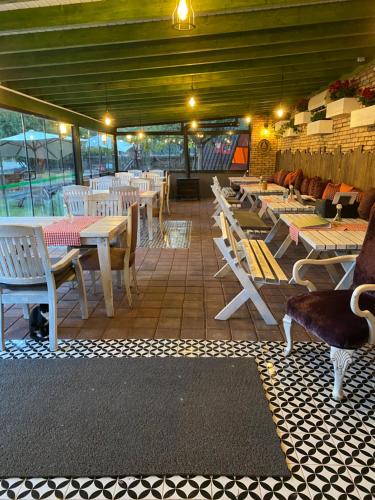 La Casa Verde Bungalows - image 5