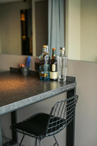 Surfer Caravan Gastro Pub & Suites - image 11