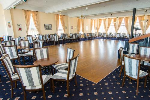 Banquet hall, Ocean View Hotel in Isle of Wight