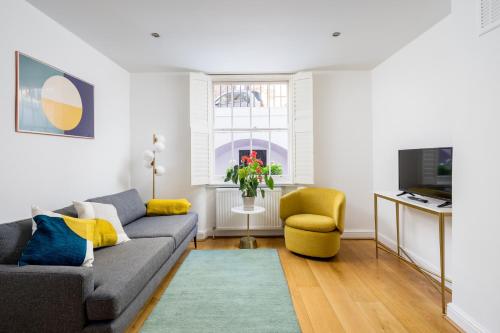 Picture of Chic And Modern 2-Bed Flat With Patio In Pimlico, Central London