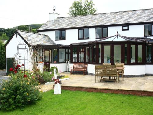 B&B Llanbrynmair - The Old School House Bed and Breakfast - Bed and Breakfast Llanbrynmair