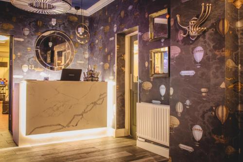 巴爾那斯萊德旅店 (Barr Na Sraide Inn) in 丁洛