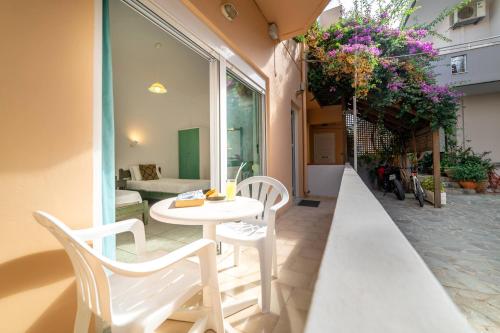 Balcony/terrace, Akti Galinis - Beachfront Hotel in Armeni
