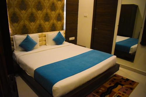 HOTEL GUJRAT INN