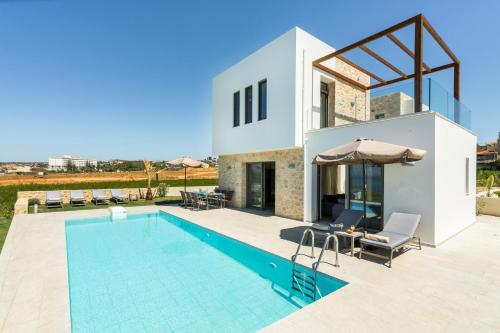 Beachfront Nymphes Aigli, Brand New Villa with Pool, Children Area & BBQ