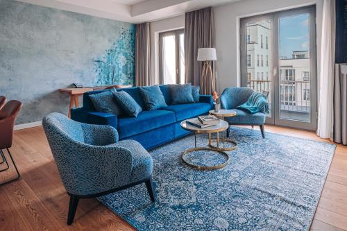 The Wellem in The Unbound Collection by Hyatt - image 13
