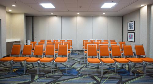 Holiday Inn Express Hotel And Suites Tupelo By IHG - 회의실/연회장