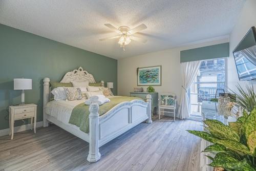 Oceanfront Beach House Pool Balcony - image 2
