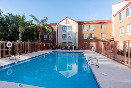 Red Roof Inn Phoenix North - Deer Valley/Bell Rd